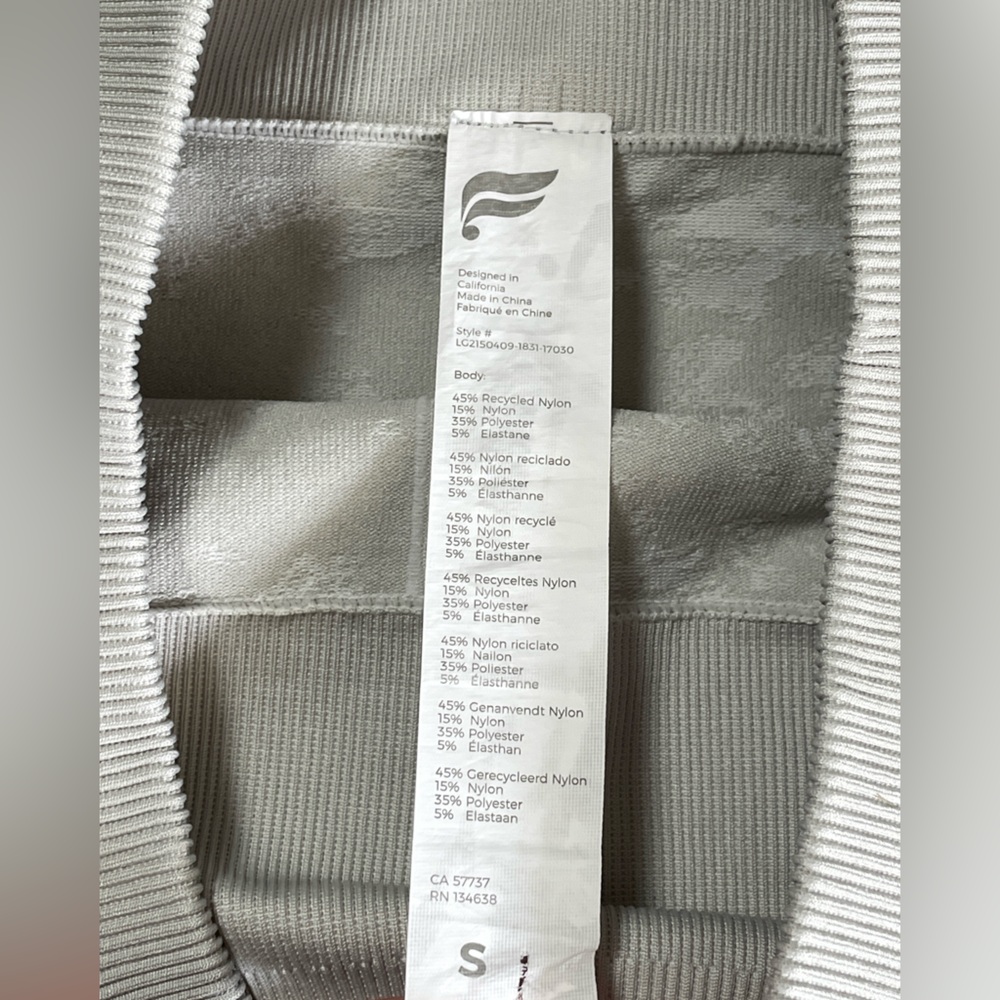 Fabletics High-Waisted Seamless Mist Legging Light Grey & White Size Small - Picture 6 of 9